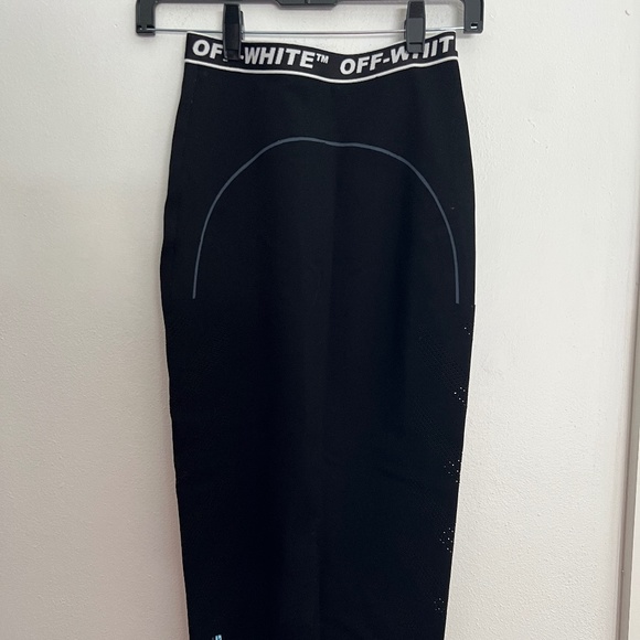 Off-White Stretch Performance Compression Pressure Black Skirt